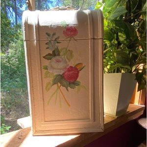 Wine holder for two bottles .